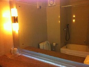 Hotel Broadway Srīnagar Zewnętrze zdjęcie